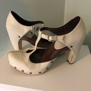 Beautiful T-Strap Leather Clogs